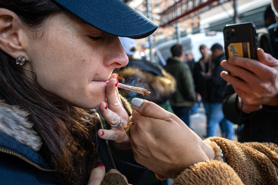 Estados Unidos: abre la primera tienda legal de marihuana en Nueva York