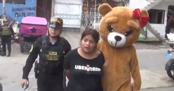 SMP: policía se disfraza de oso de San Valentín para capturar a comercializadora de droga