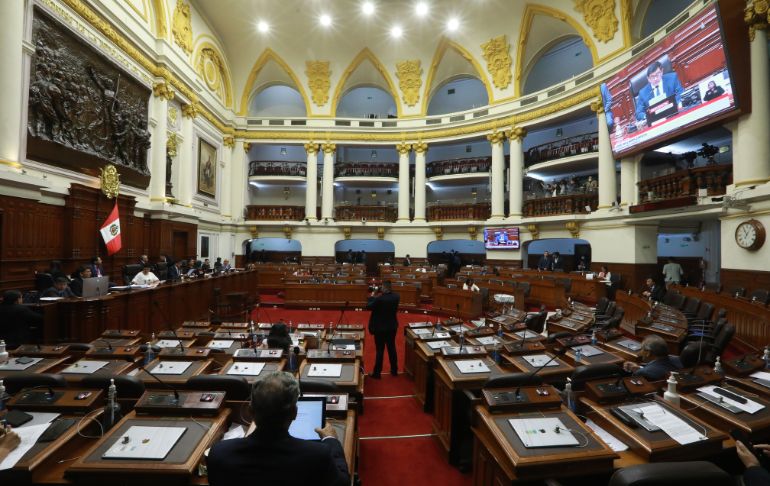 Congreso: sesión del Pleno para ver adelanto de elecciones se reanudará este martes 20