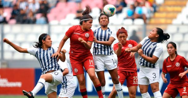 Portada: Fútbol Femenino: clubes amenazan no jugar campeonato porque FPF les exige que asuman sus gastos