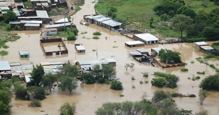 Portada: Gobierno anuncia estado de emergencia por fuertes de lluvias desde Tumbes hasta Lima