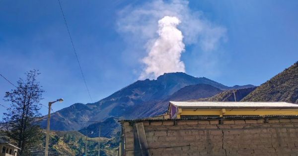 Se incrementa a naranja el nivel de alerta por actividad del volcán Ubinas: ¿qué significa?