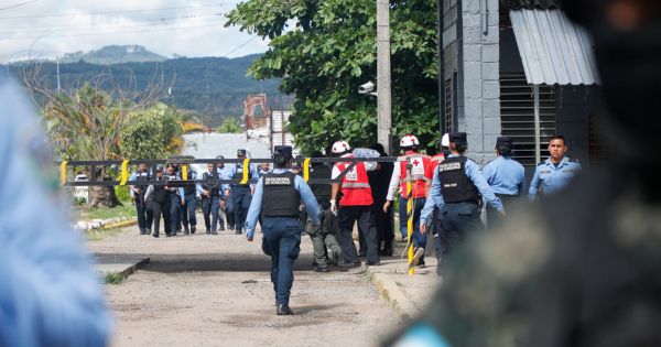 Honduras: más de 40 muertas dejó un motín en cárcel de mujeres