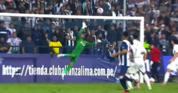 Alianza Lima vs. FBC Melgar: Carlos Cáceda realizó una espectacular atajada que le arrebató el gol a los íntimos