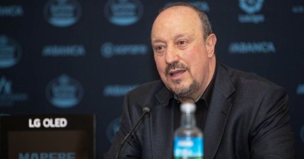 Portada: Celta de Vigo: Rafa Benítez dirigirá a Renato Tapia por las próximas tres temporadas