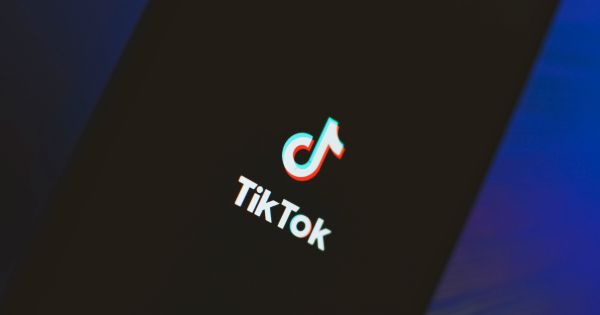 Portada: Nueva York prohíbe TikTok en dispositivos gubernamentales por motivos de seguridad