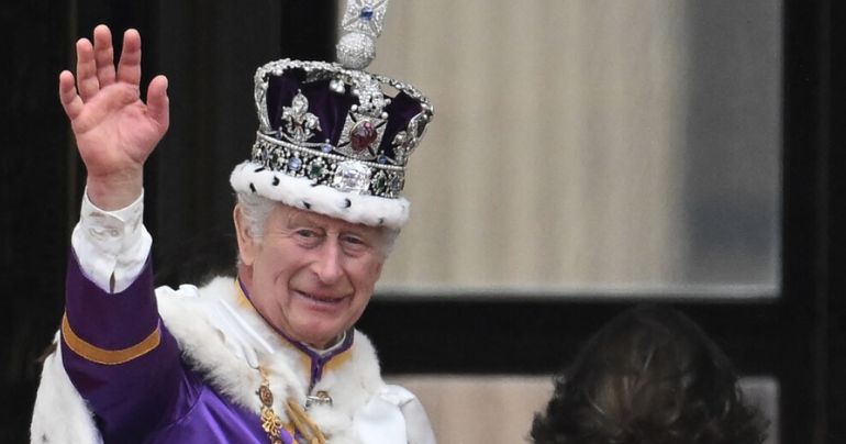 El rey Carlos III se encuentra "bien" tras ser operado de la próstata
