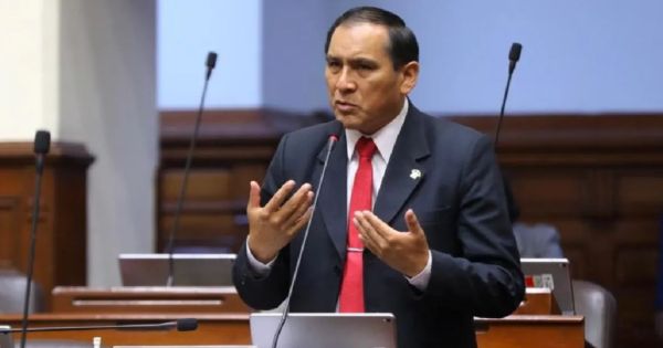 Flavio Cruz: Perú libre se reunirá este lunes para decidir votación sobre informe para inhabilitar a miembros de la JNJ