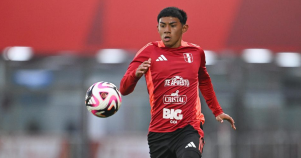 Portada: Maxloren Castro: conoce al futbolista de 16 años que fue convocado a la selección peruana