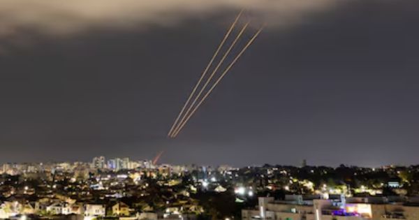 Irán lanza misiles a territorio de Israel y se activaron las alarmas antiaéreas en todo el país