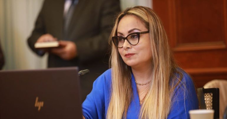 Portada: Congresista Nilza Chacón fue víctima de atentado con explosivo a su vivienda en Chimbote