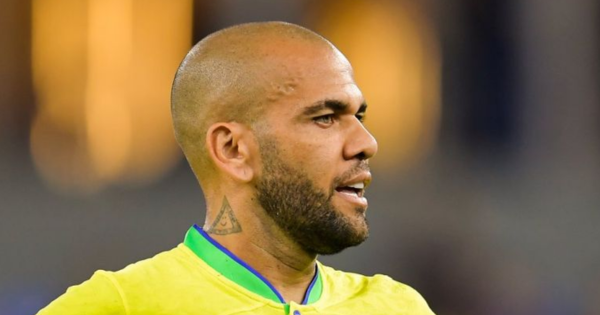 Dani Alves sale de prisión: justicia de España deja en libertad al brasileño