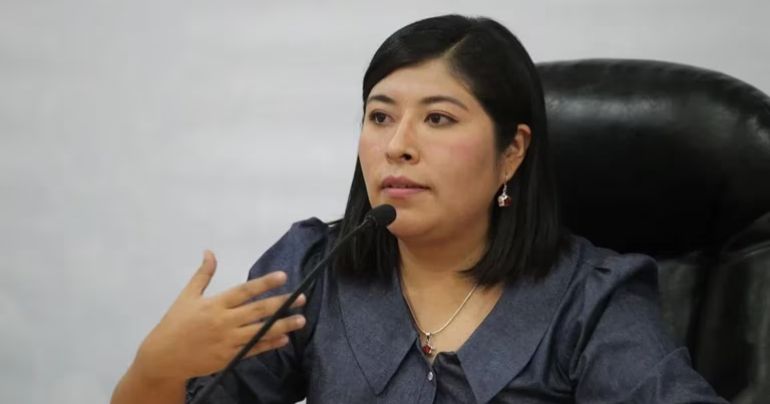 Abogado de Betssy Chávez afirma que prisión preventiva contra expremier “sería desproporcionada”
