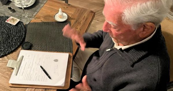 Mario Vargas Llosa se afilió al partido de Rafael Belaúnde Llosa, Libertad Popular