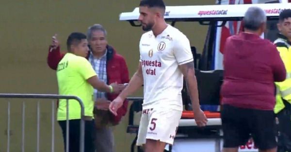 Matías Di Benedetto fue expulsado y Universitario se queda con uno menos