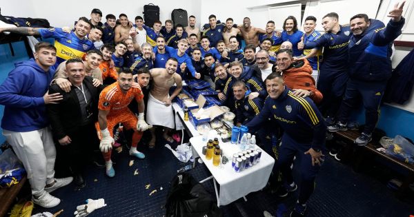 Boca Juniors clasificó a las semifinales de la Copa Libertadores: así festejó Luis Advíncula y el resto del plantel (VIDEO)