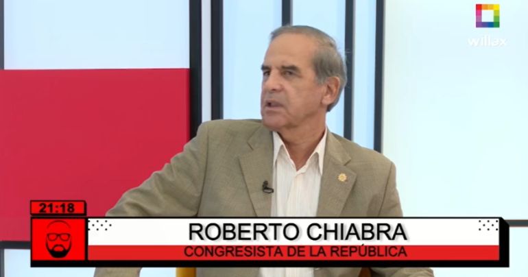 Roberto Chiabra: "El alto mando responde a Dina Boluarte"