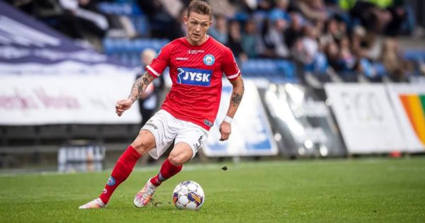 Portada: ¡Entre los mejores! Oliver Sonne integra el equipo ideal de la Superliga de Dinamarca