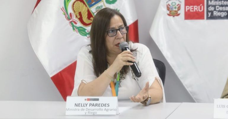 Ministra Nelly Paredes informa que hay pleno abastecimiento de alimentos en los mercados mayoristas