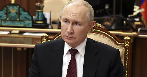 Portada: Vladímir Putin rompe el silencio tras la muerte del jefe del Grupo Wagner: "Cometió graves errores"