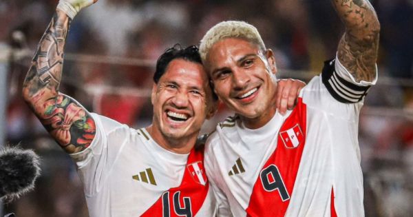 Portada: Gianluca Lapadula mostró admiración por Paolo Guerrero: "Ya quisiera llegar a los 40 años. Lo veo bien físicamente"