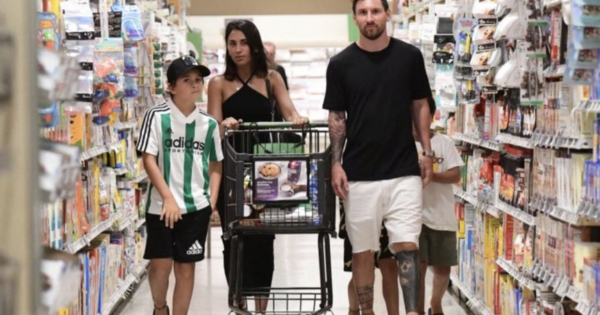 Lionel Messi fue captado junto a su familia haciendo compras en supermercado de Miami