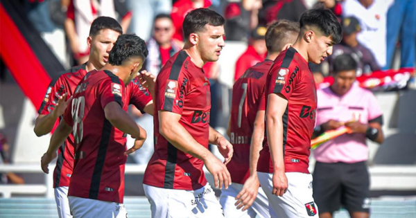 Portada: FBC Melgar venció 2-0 de local a Los Chankas por la fecha 10 del Torneo Clausura