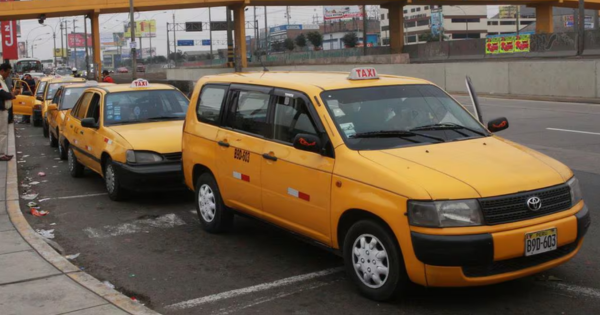 Taxistas independientes tienen hasta el próximo 13 de junio para pintar sus unidades de amarillo