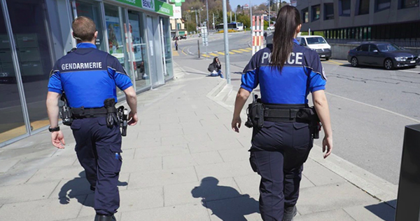 Operación de policía suiza en internet descubre más de 2,200 pederastas en todo el mundo
