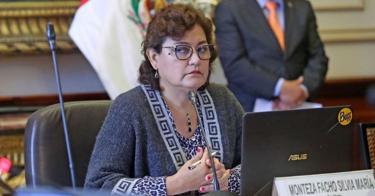 Silvia Monteza: "Nosotros no tenemos conocimiento de lo que maneja la parte administrativa"