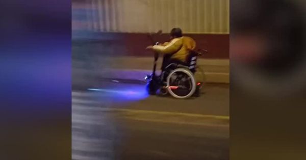 Peruano modifica su silla de ruedas y se traslada a toda velocidad (VIDEO)