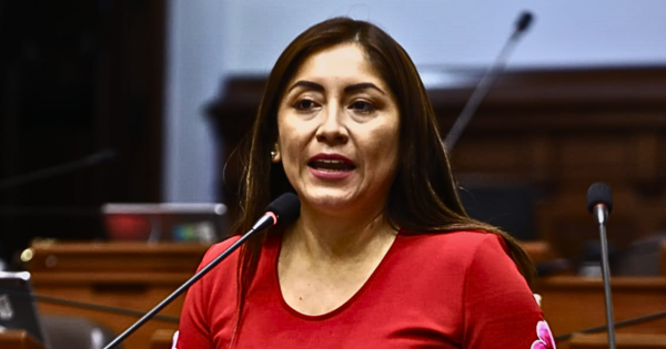 Más denuncias contra Kelly Portalatino: revelan que Congreso contrató familiar de legisladora de Perú Libre