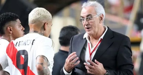 Jorge Fossati preocupado por el estado emocional de Paolo Guerrero: "Está angustiado"