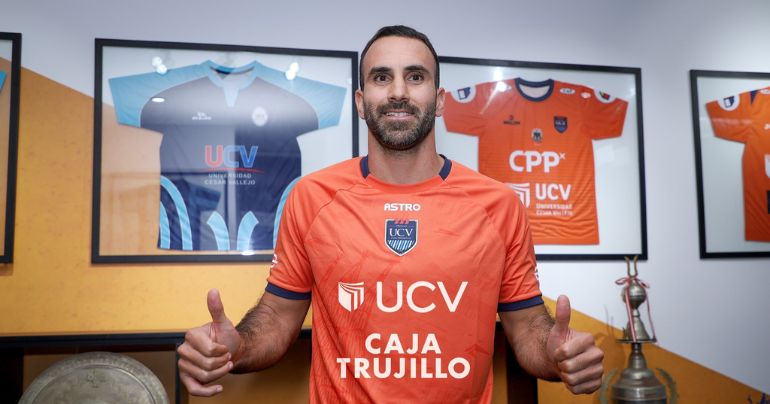 Portada: José Carvallo fue presentado oficialmente como jugador de César Vallejo: "La idea es salir campeón"