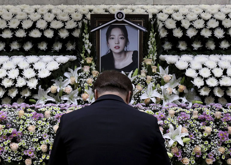 Portada: Choi Jong Bum está destruido tras enterarse de la muerte de Goo Hara