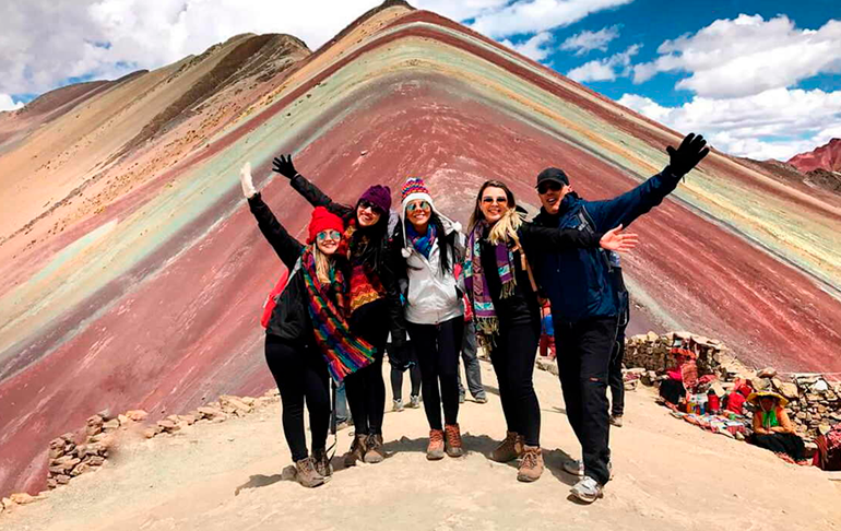 Cobrarán 10 soles para visitar montaña de 7 colores