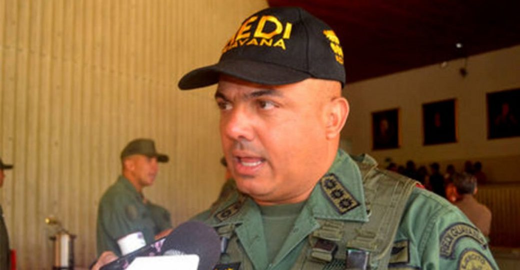 General venezolano Clíver Alcalá se entrega a la Justicia Estadounidense