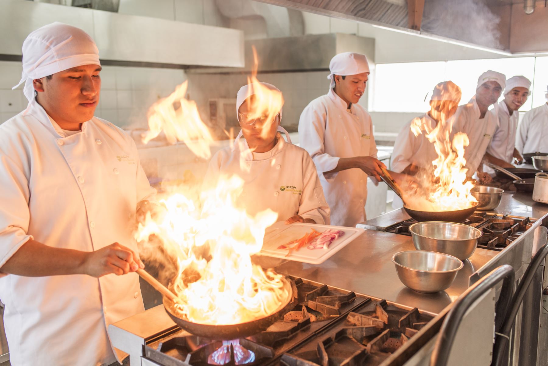 Restaurantes tendrán que priorizar delivery cuando termine el Estado de Emergencia.