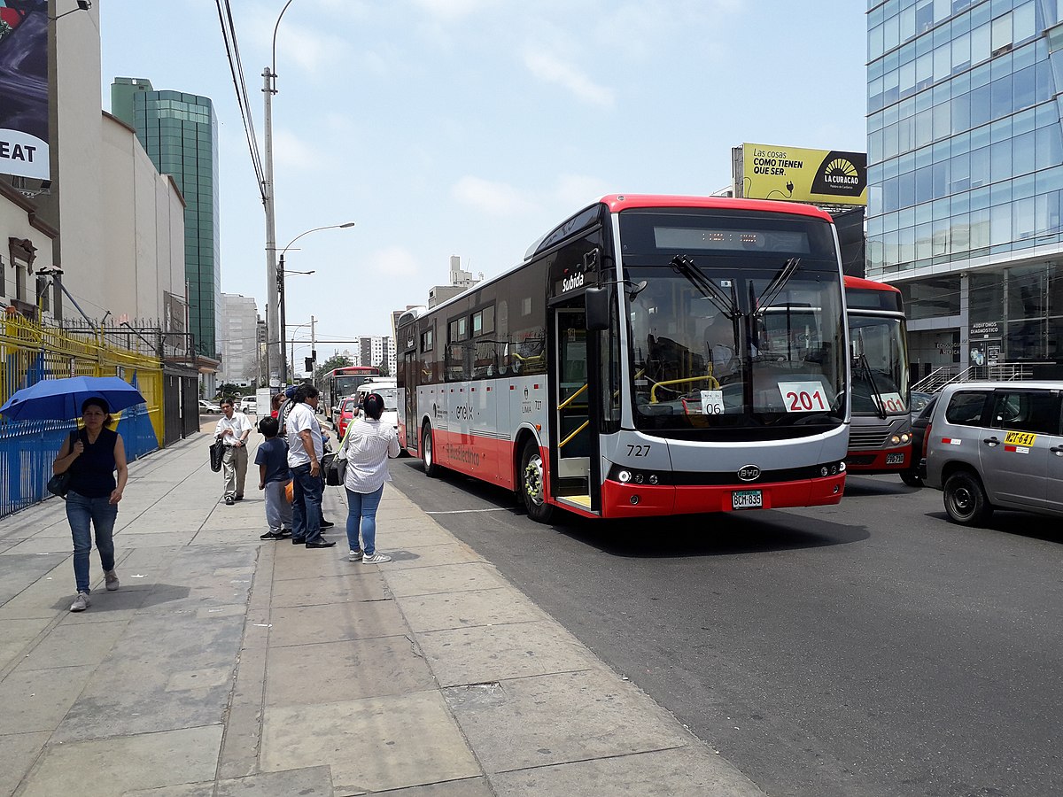 Conoce los horarios del Metropolitano y Corredores para este Jueves y Viernes Santo.