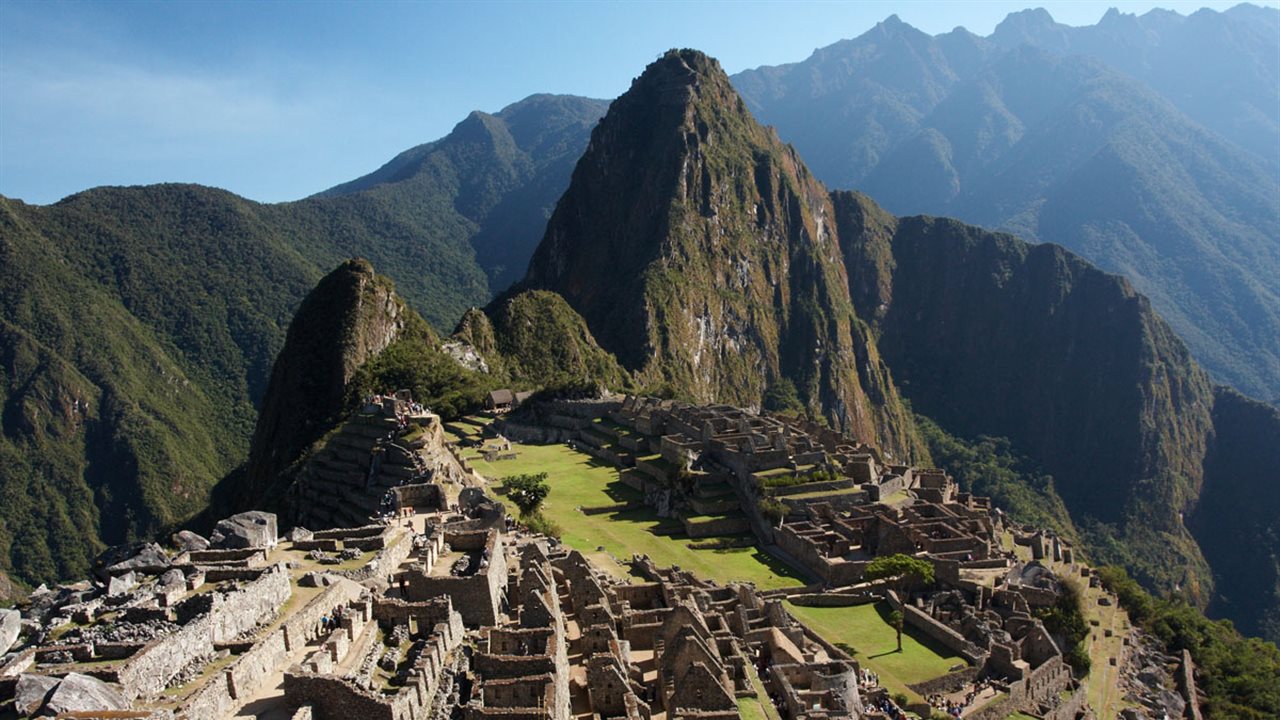 Portada: Machu Picchu y el turismo visiblemente afectado por el Covid-19.