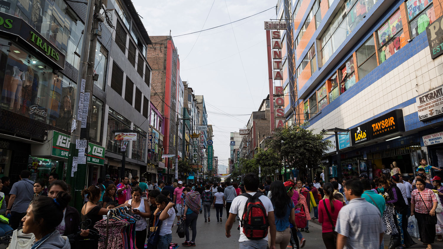 Portada: Gamarra prepara tienda online para reactivación económica