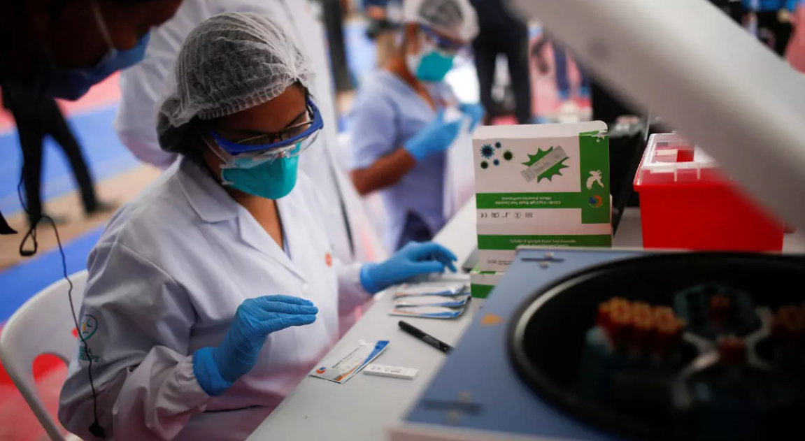 Se incrementa a 111,698 infectados y 3,244 fallecidos por coronavirus en el Perú