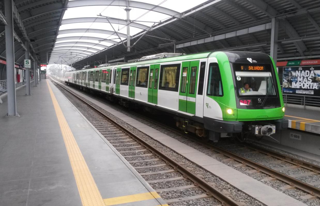 Portada: Más del 40% de pasajeros dieron positivo a pruebas de coronavirus en estación del Tren Eléctrico