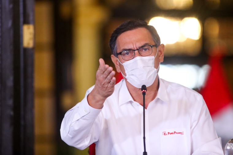 Martín Vizcarra afirma: "Nosotros no cobramos por la prueba molecular ni por la rápida"