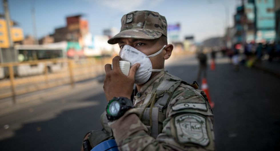 Portada: Vizcarra: Fuerzas Armadas permanecerán en las calles hasta fin de año