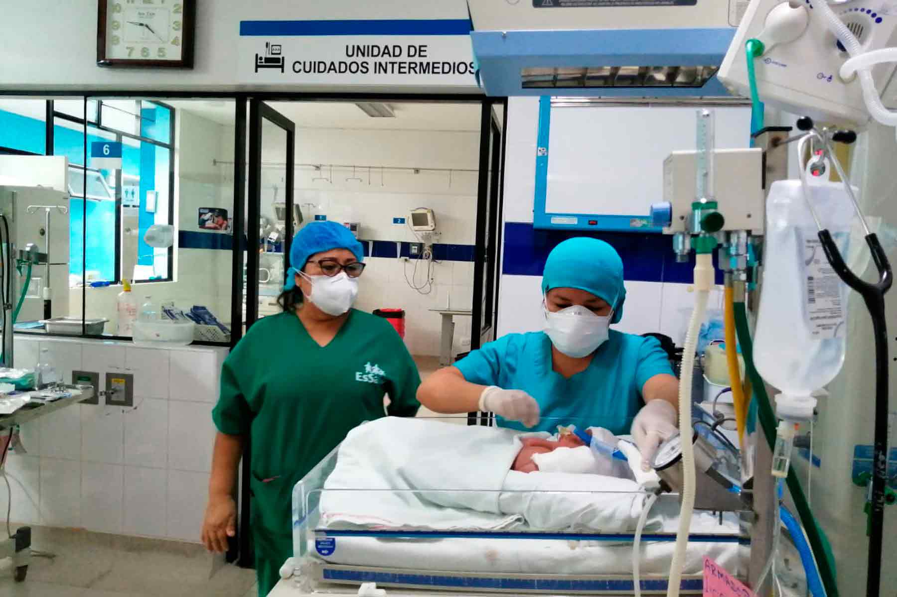 Chimbote: ¡Excelente noticia! Bebés prematuros regresan con sus madres recuperadas del coronavirus