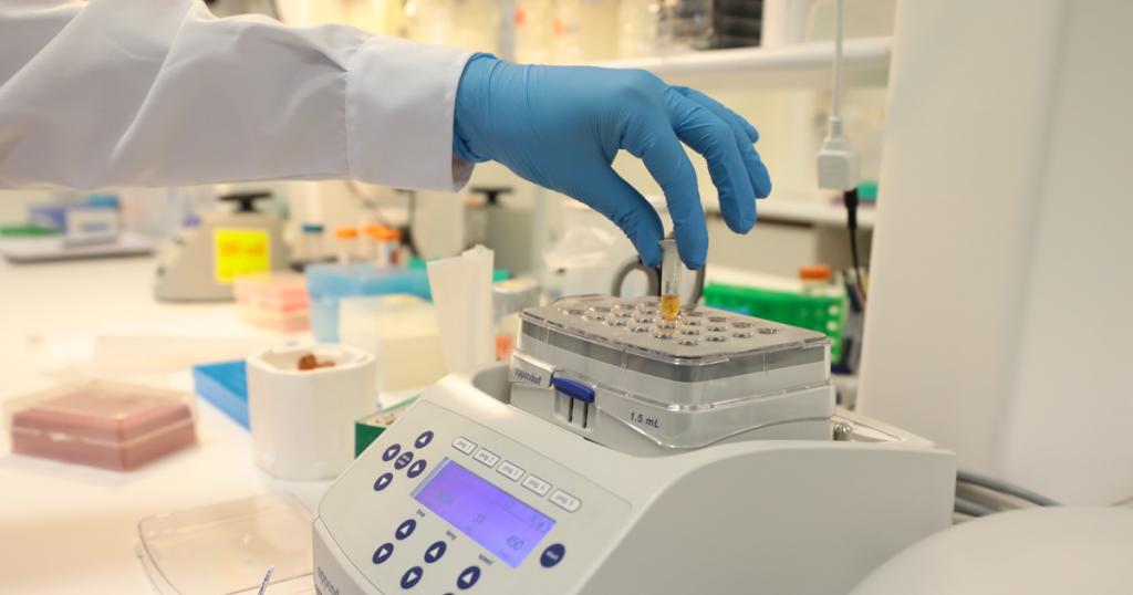 Científicos y empresarios extranjeros se muestran interesados en prueba molecular hecha en Perú