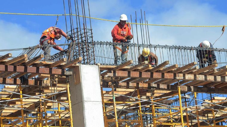 Portada: 2.6 millones de personas perdieron su empleo en el trimestre abril - junio