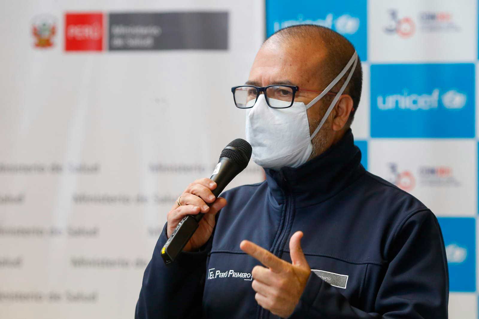 Ministro Víctor Zamora: tendencia de contagios por coronavirus está en bajada tras reanudación de actividades