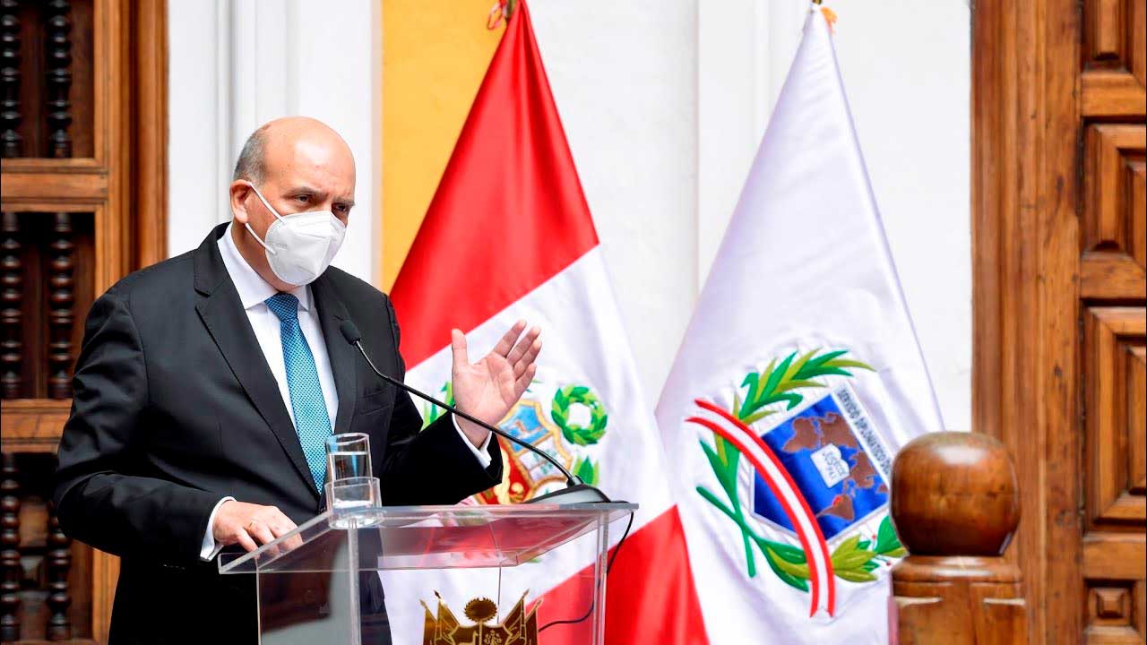 Portada: Perú está negociando con 5 laboratorios que desarrollan vacuna contra el Covid-19, según Ministro de Relaciones Exteriores